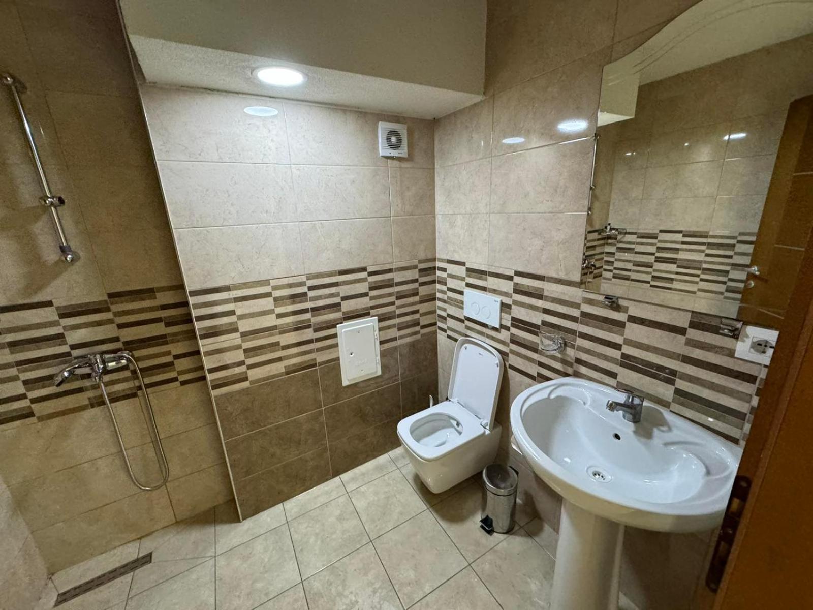 Hotel Pashtriku Gjakova Exterior foto